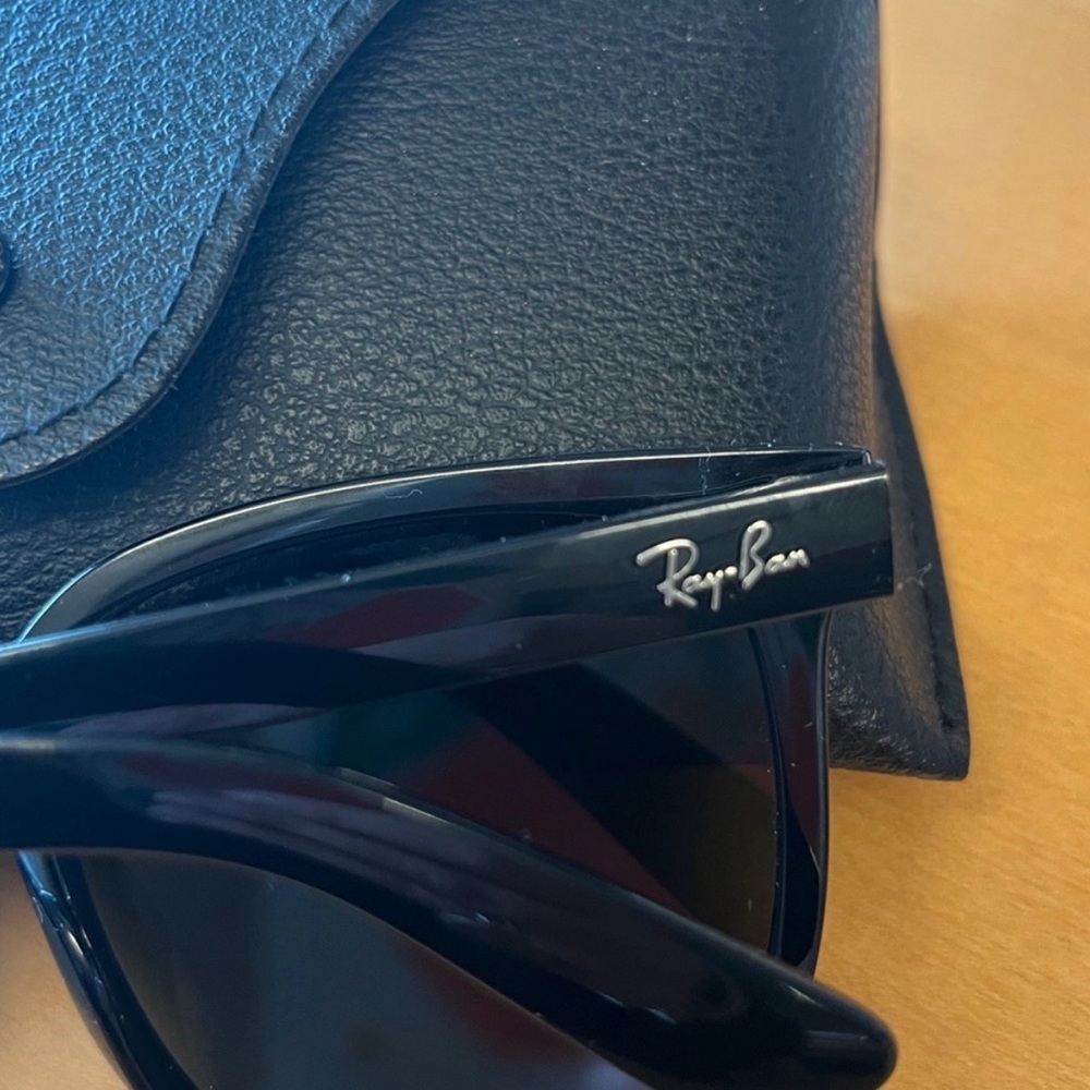 NEW Ray-Ban RB4401D black oversized sunglasses - Picture 5 of 7